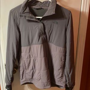 The north face women’s pullover.